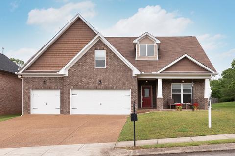 321 Sword Ln, Mount Juliet, TN 37122