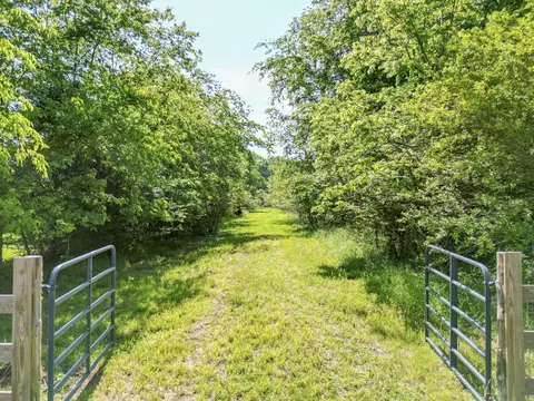 1679 Verona Caney Rd, Lewisburg, TN 37091