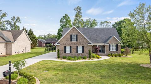 211 George Ln, Tullahoma, TN 37388