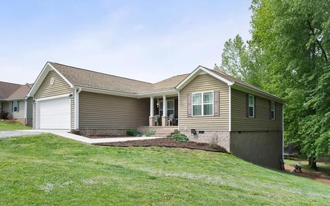 611 Walnut Heights Ln, Rickman, TN 38580