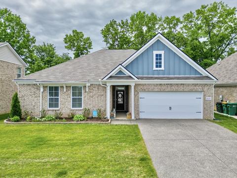 8067 Forest Hills Dr, Spring Hill, TN 37174