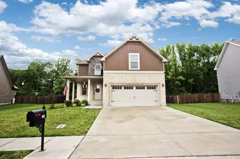 209 Ledina Ct, Clarksville, TN 37043