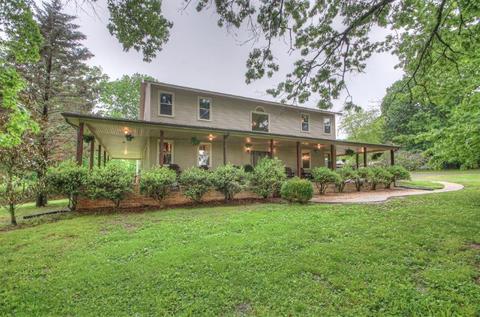 314 Dye Rd, Bell Buckle, TN 37020