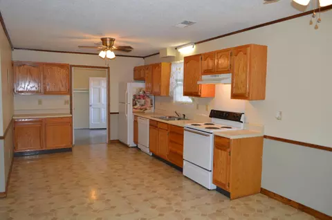 481 Sherry Rd, Jasper, TN 37347 photo 4