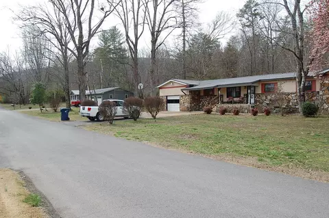 303 Mockingbird Dr, Dunlap, TN 37327 photo 2