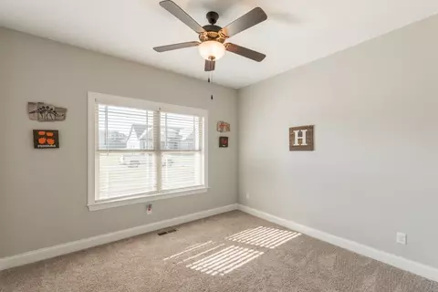 35 E Acorn Dr, Rock Spring, GA 30739 photo 23