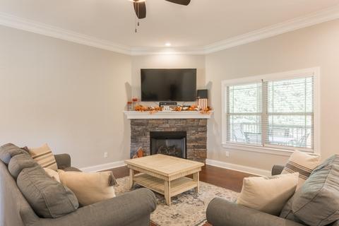 35 E Acorn Dr, Rock Spring, GA 30739 photo 9
