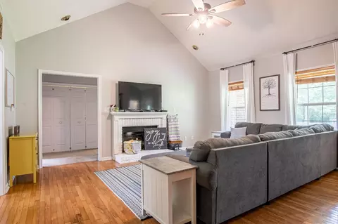 201 Van Dell Dr, Rock Spring, GA 30739 photo 6