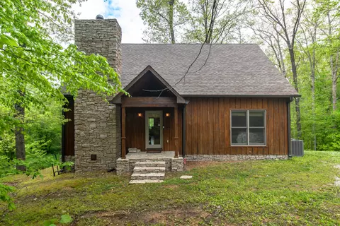 170 Warriors Ridge Path, Summertown, TN 38483