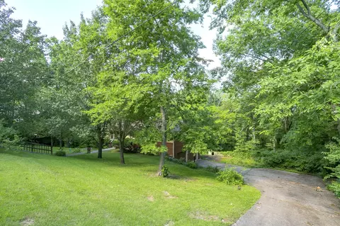 1012 Rodney Dr, Nashville, TN 37205