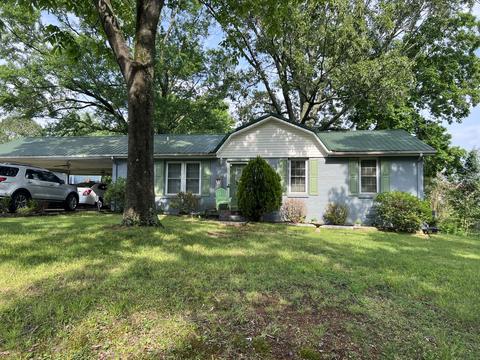 1706 Walnut Ave, Lawrenceburg, TN 38464