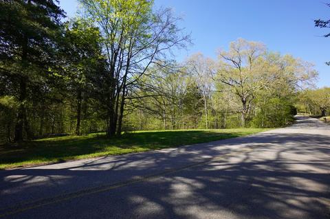 949 Pleasant Hill Rd, Dover, TN 37058