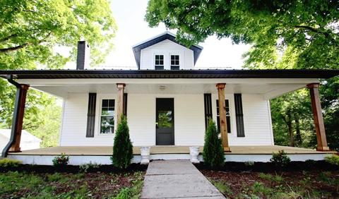 405 Gaines St, Sparta, TN 38583