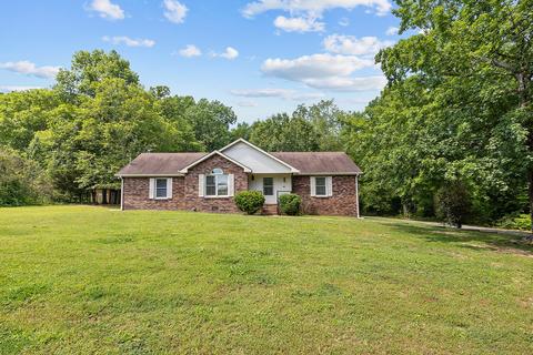 3309 Bowker Rd, Charlotte, TN 37036