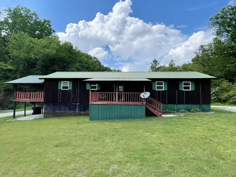 399 Columbia St, Hohenwald, TN 38462