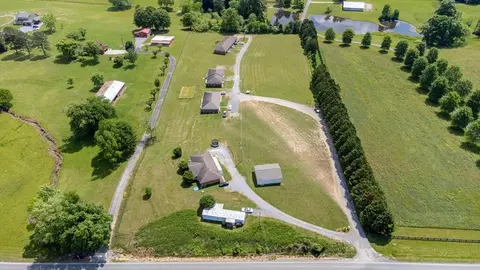 290 Leyland Dr, Rocky Face, GA 30740