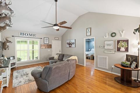 6446 Green Rd, Springfield, TN 37172 photo 3