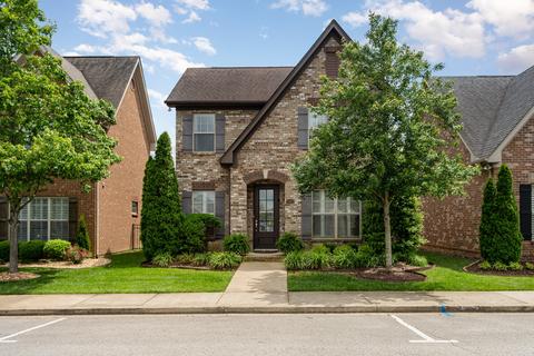 1112 Paddock Park Cir, Gallatin, TN 37066