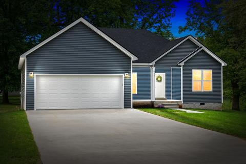 411 Roselawn Dr, Clarksville, TN 37042