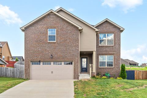 815 Crestone Ln, Clarksville, TN 37042