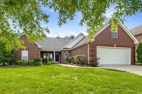 403 Stratford Park Blvd, Gallatin, TN 37066
