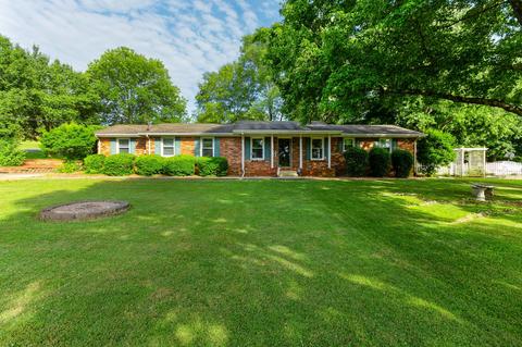 616 Angela Cir, Goodlettsville, TN 37072
