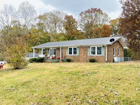 166 Hillview Dr, Lobelville, TN 37097