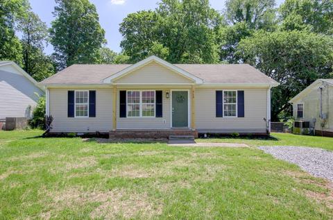 713 Princeton Cir, Clarksville, TN 37042