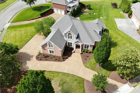 2225 Meadowcrest Cv, Murfreesboro, TN 37129