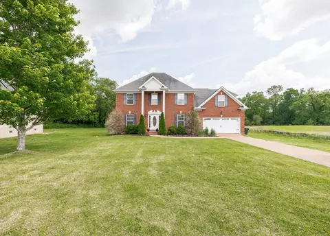 161 Summerlin Dr, Gallatin, TN 37066