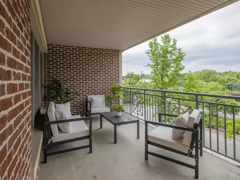 737 Battery Pl #104, Chattanooga, TN 37403