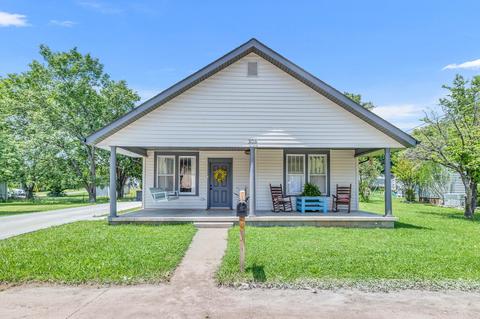 306 N Central Ave, Watertown, TN 37184