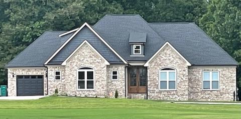 400 Creekside Dr, Lewisburg, TN 37091
