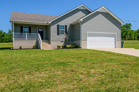 390 Old Campbellsville Rd, Pulaski, TN 38478