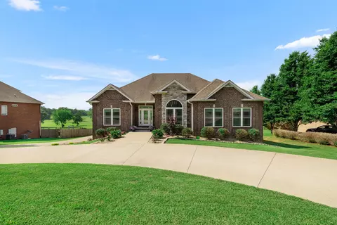 106 Chalford Pl, Lebanon, TN 37087