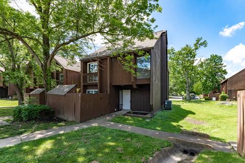 15 Sycamore Ct, Antioch, TN 37013