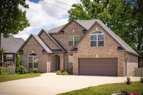 1010 Lily Ann Ct, La Vergne, TN 37086
