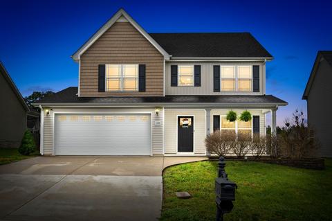 1180 Meachem Dr, Clarksville, TN 37042