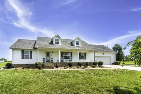 86 Keener Rd N, Leoma, TN 38468
