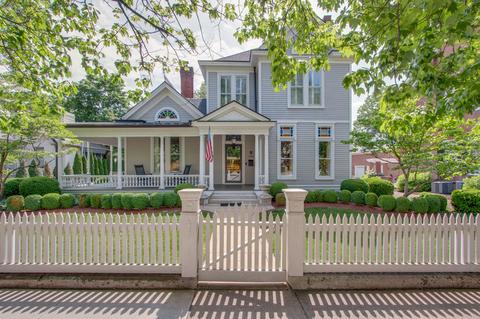 230 3rd Ave S, Franklin, TN 37064