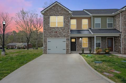 2034 Downstream Dr, Ashland City, TN 37015