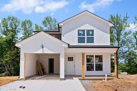 174 Woodland Ct, Clarksville, TN 37040
