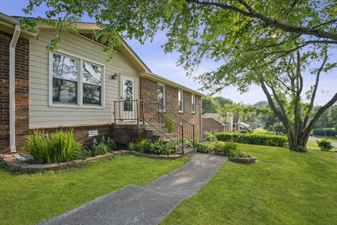2317 Beechwood Dr, Springfield, TN 37172