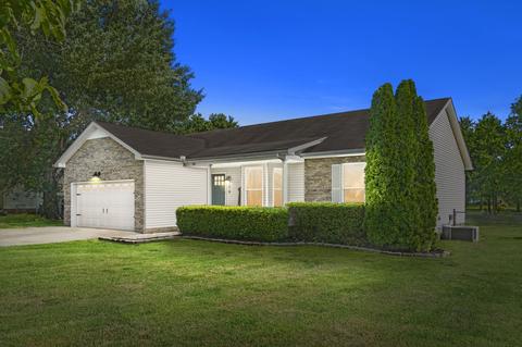 726 Tylertown Rd, Clarksville, TN 37040