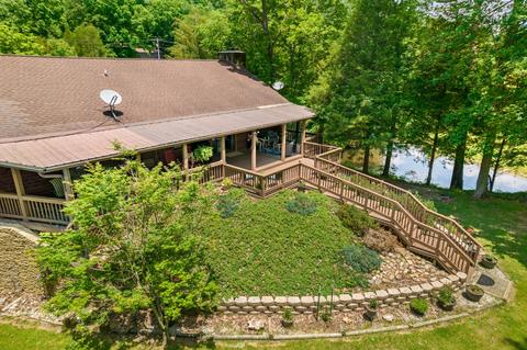 907 Rockhouse Rd, Hohenwald, TN 38462
