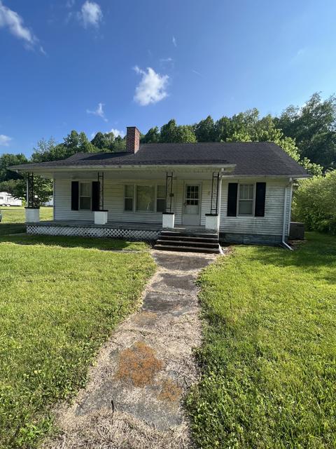 431 E Main St, Red Boiling Springs, TN 37150