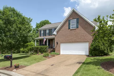 904 Buckskin Ct, Nashville, TN 37221