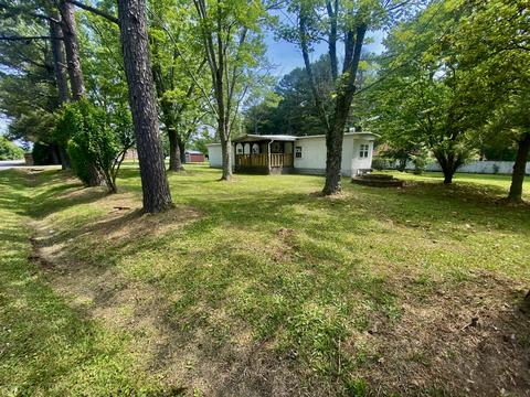 241 Poplar St, Smithville, TN 37166
