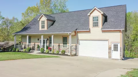 90 Holly Tree Dr, Estill Springs, TN 37330