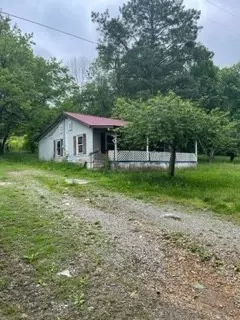 240 Bartlett Hollow Rd, Petersburg, TN 37144